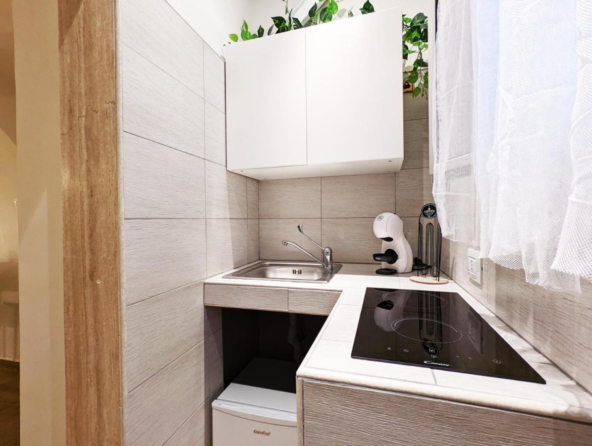 Dama Suite Love & Private Jacuzzi Bari Exterior foto